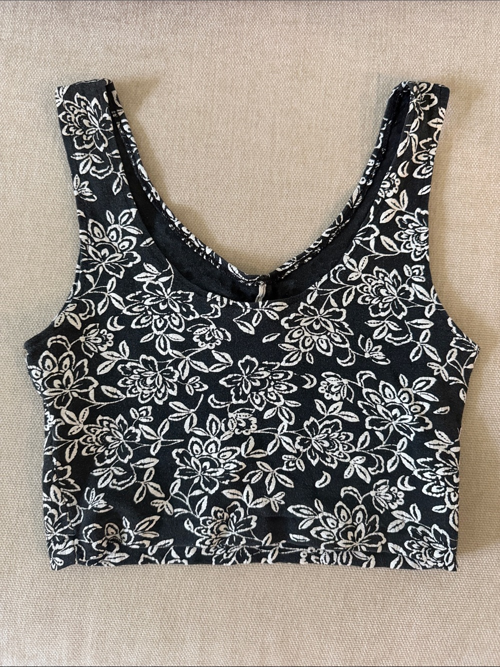 Vintage Energie Floral Cropped Tank